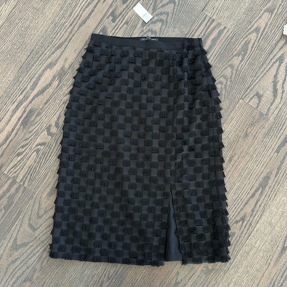 Banana Republic Banana Checkered Ruffle Pencil Skirt